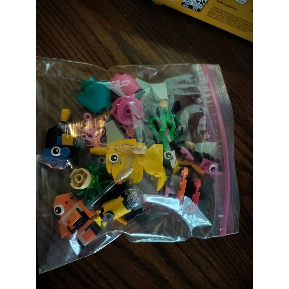 2 LEGO 31122 Creator Fish Tank - 3 in 1 set complete with Box And instructions